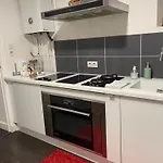 Dans Maison Du Xviᵉ Siecle, A Ferrand Petit Dejeuner Et Menage Inclus Clermont-Ferrand