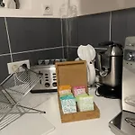 Lejlighed Dans Maison Du Xviᵉ Siecle, A Ferrand Petit Dejeuner Et Menage Inclus