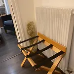 Dans Maison Du Xviᵉ Siecle, A Ferrand Petit Dejeuner Et Menage Inclus Apartamento