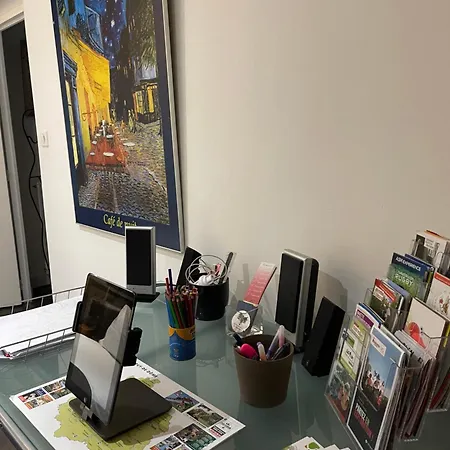 Appartement Clermont-Ferrand Petit-Dejeuner, Menage Parking Gratuits Apartament *