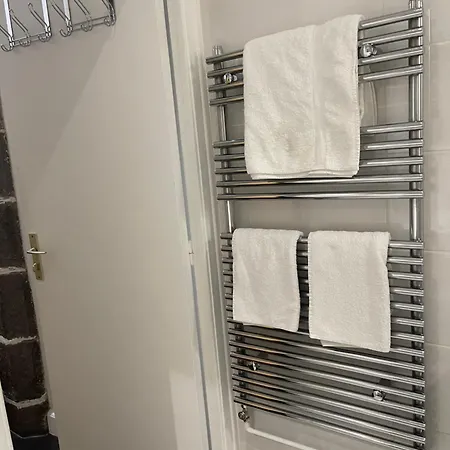 Appartement Clermont-Ferrand Petit-Dejeuner, Menage Parking Gratuits Apartament *