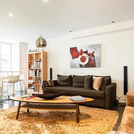 La Maison De L Echauguettes Vous Petit Dejeuner Et Menage Клермон-Ферран