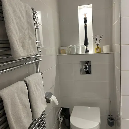 Dans Maison Du Xviᵉ Siècle Petit Déjeuner Et Ménage Inclus Aucun Frais Caché Clermont-Ferrand