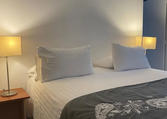 Dans Maison Du Xviᵉ Siècle Petit Déjeuner Et Ménage Inclus Aucun Frais Caché *