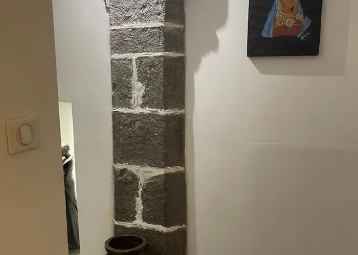 Apartamento Dans Maison Du Xviᵉ Siècle Petit Déjeuner Et Ménage Inclus Aucun Frais Caché