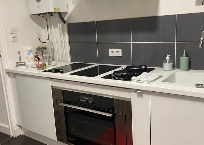 Dans Maison Du Xviᵉ Siècle Petit Déjeuner Et Ménage Inclus Aucun Frais Caché Clermont-Ferrand