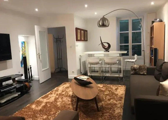 Dans Maison Du Xviᵉ Siècle Petit Déjeuner Et Ménage Inclus Aucun Frais Caché *